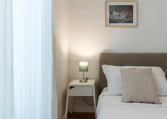 Apartment Avignonesi 04 - Fromhometorome *