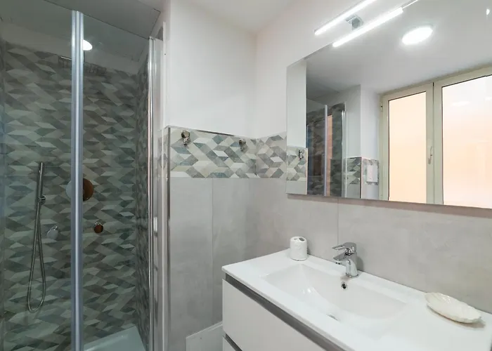 Apartment Avignonesi 04 - Fromhometorome *